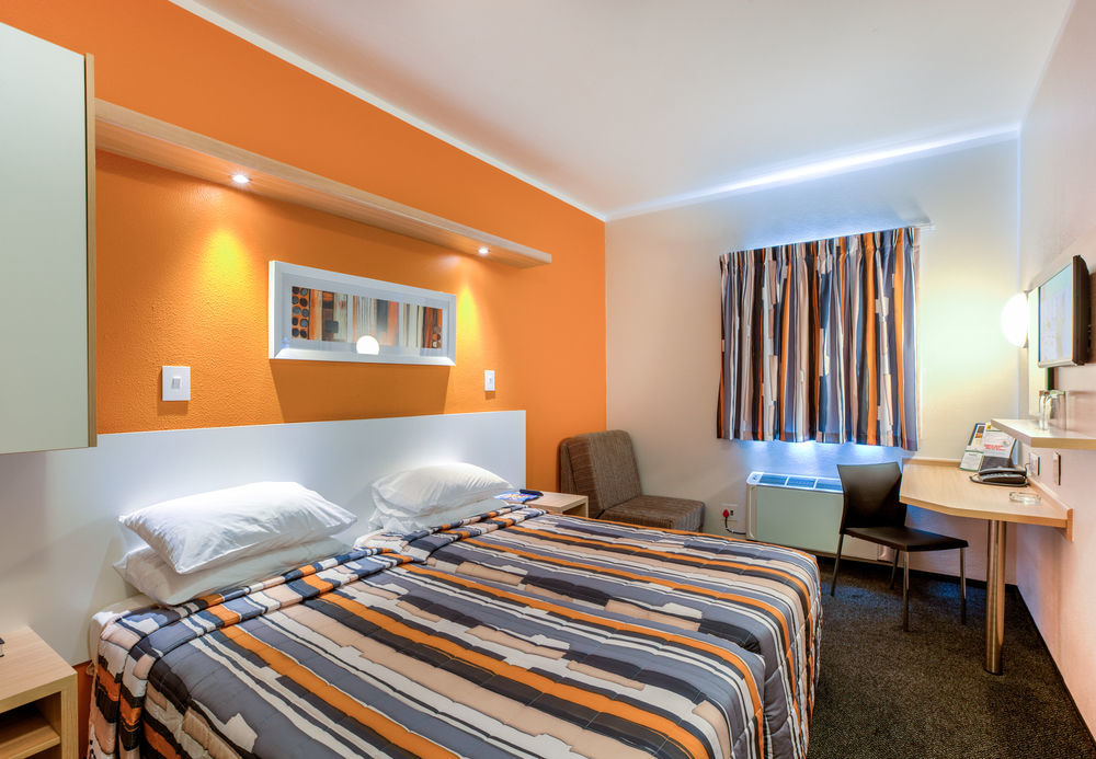 Road Lodge Rustenburg Extérieur photo